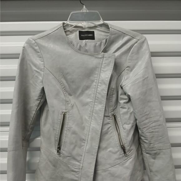 Dolce Cabo Womens Moto Jacket Medium Light Gray Faux Leather Biker Zip Pockets - Picture 4 of 10